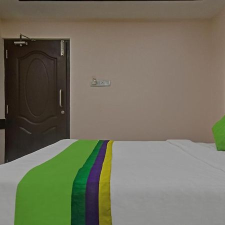 Treebo Trend Palm Tree Hotel Csennai Kültér fotó