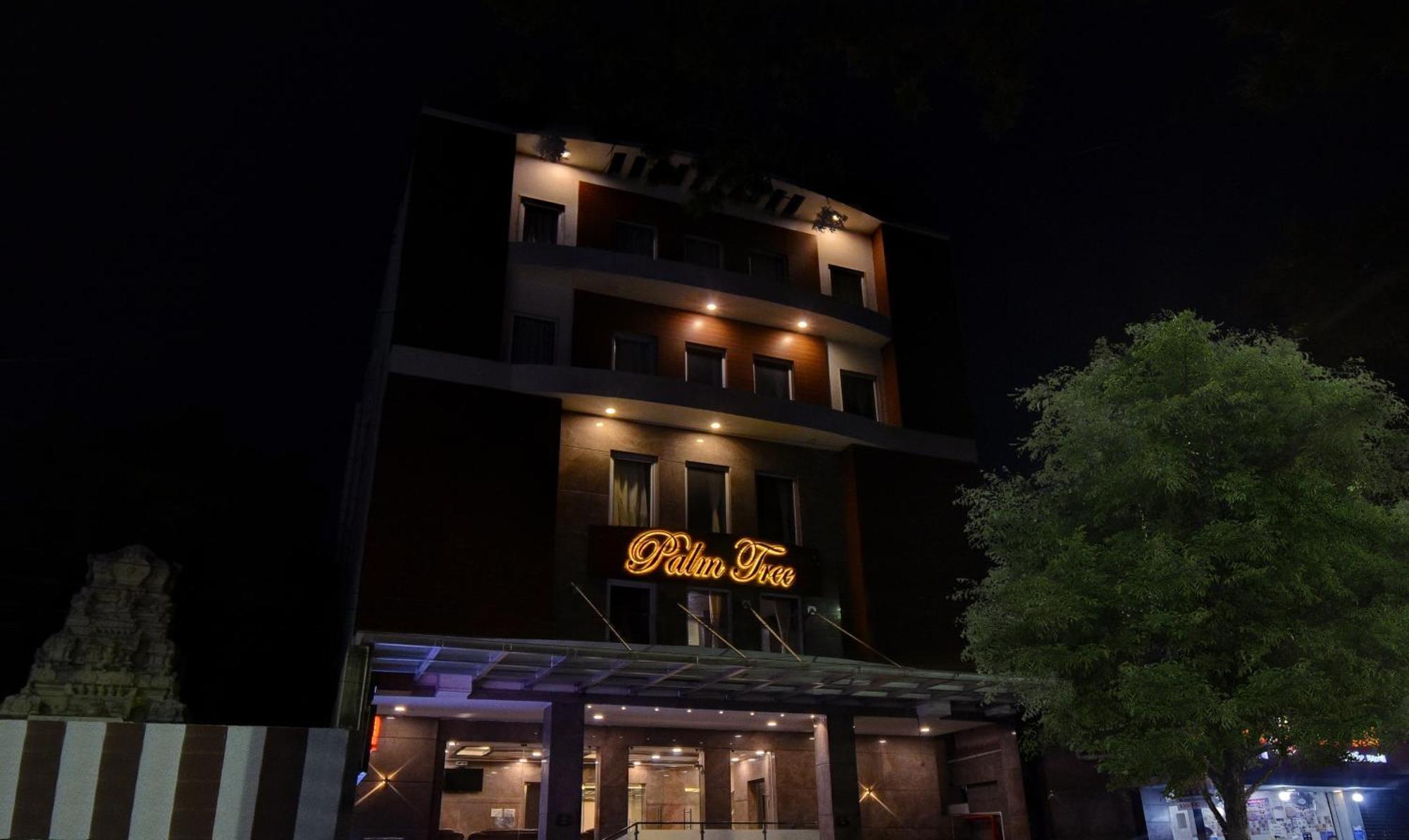 Treebo Trend Palm Tree Hotel Csennai Kültér fotó
