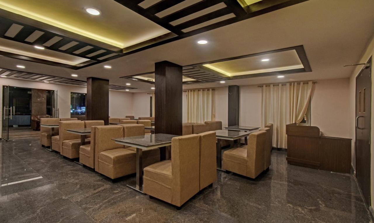 Treebo Trend Palm Tree Hotel Csennai Kültér fotó